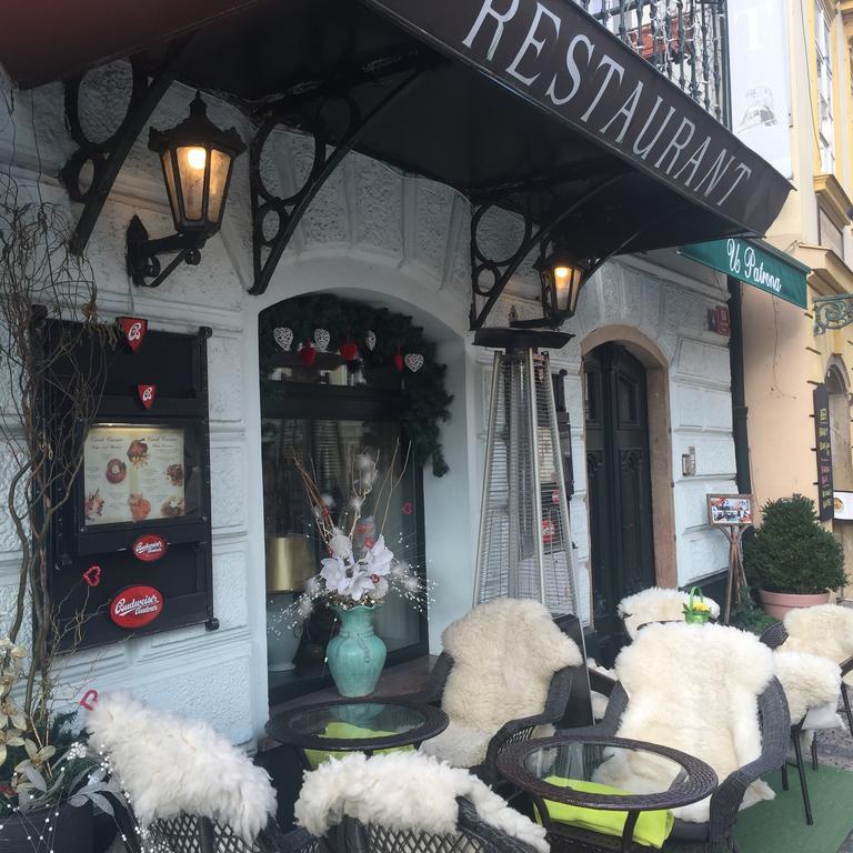 Apartment U Patrona Prag