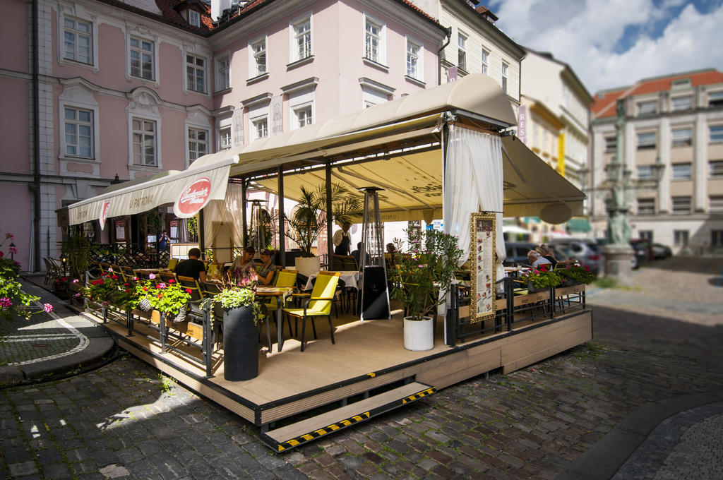 Apartment U Patrona Prag